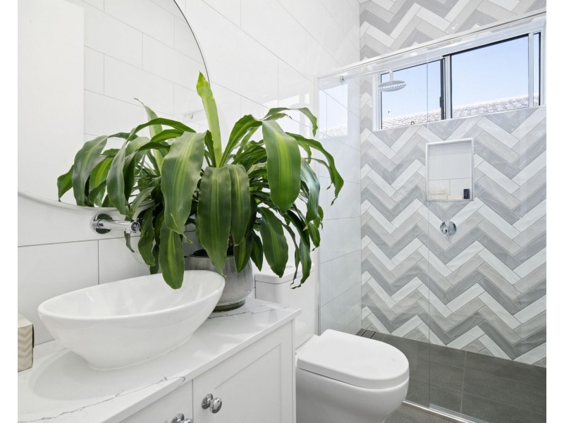 2/31 Twenty Fourth Avenue, Palm Beach QLD 4221