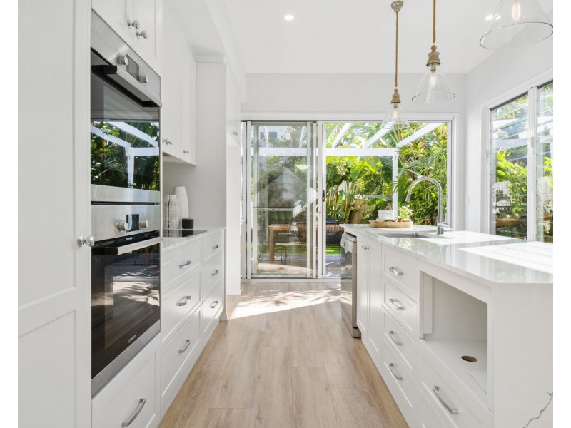 2/31 Twenty Fourth Avenue, Palm Beach QLD 4221