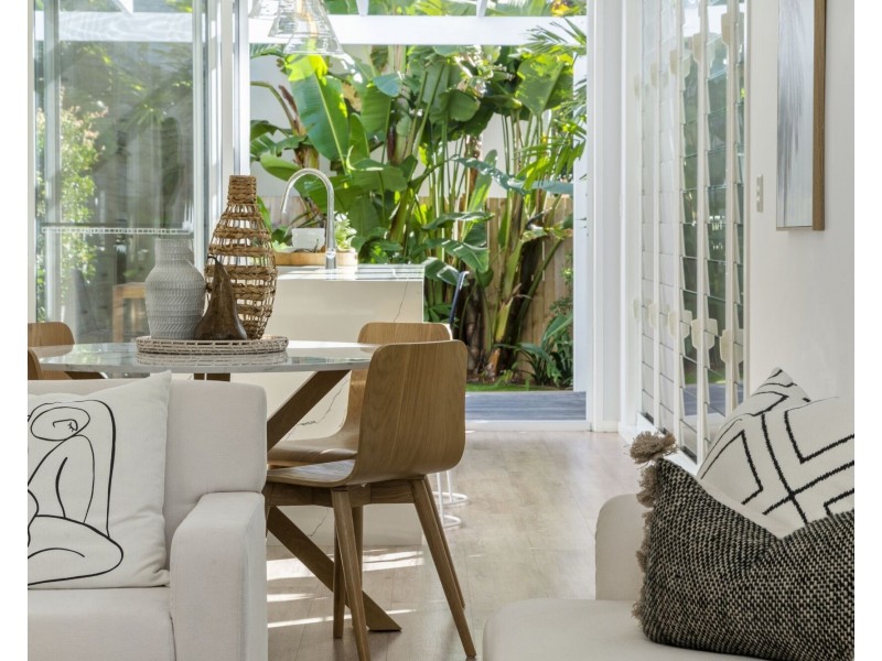 2/31 Twenty Fourth Avenue, Palm Beach QLD 4221