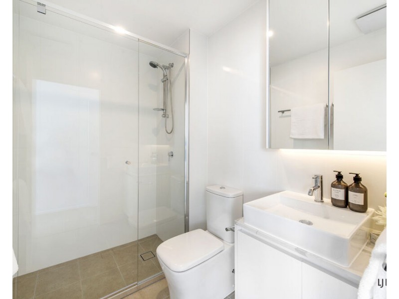 704/51 Peerless Avenue, Mermaid Beach QLD 4218