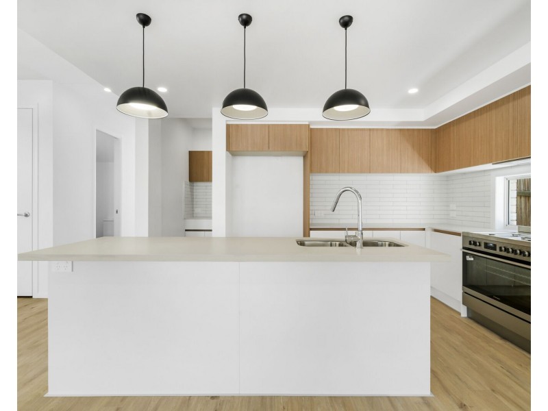 24 Fourteenth Avenue, Palm Beach QLD 4221