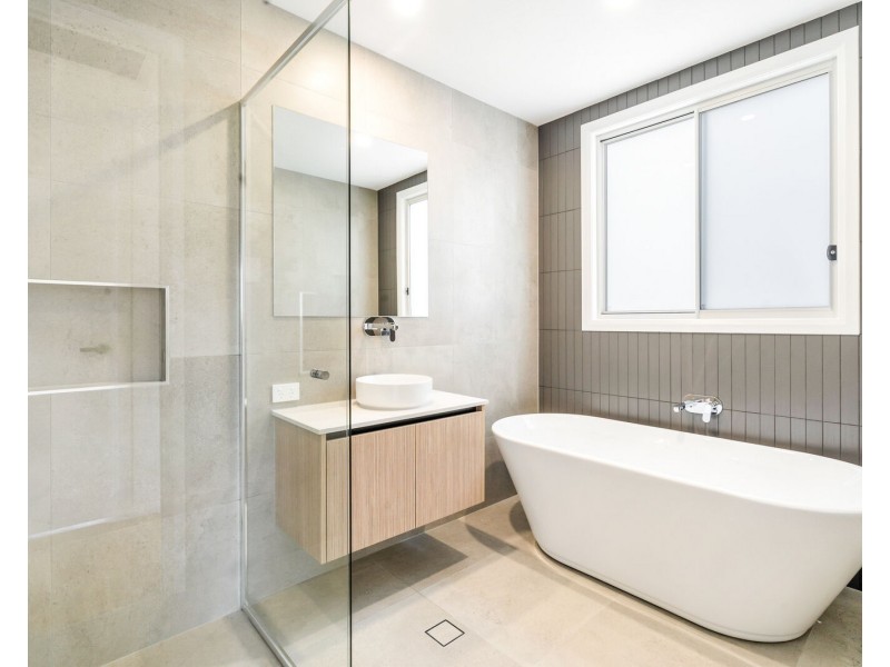 24 Fourteenth Avenue, Palm Beach QLD 4221