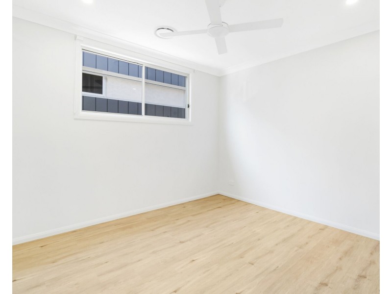 24 Fourteenth Avenue, Palm Beach QLD 4221