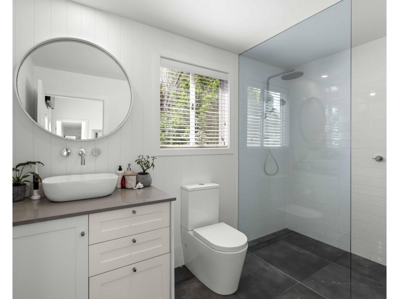 103 Sunshine Parade, Miami QLD 4220