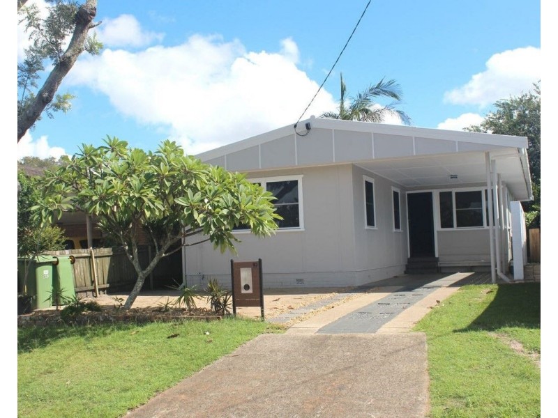 19 Third Avenue, Palm Beach QLD 4221