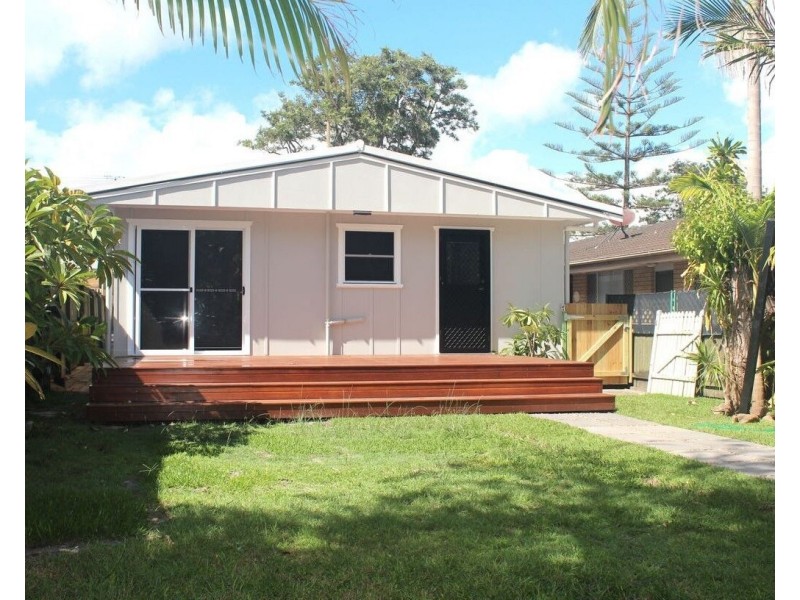 19 Third Avenue, Palm Beach QLD 4221