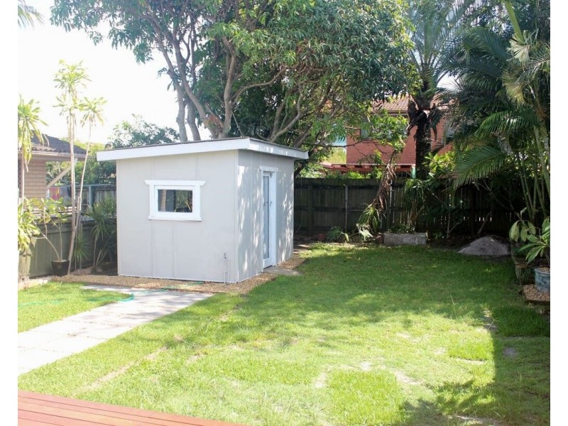 19 Third Avenue, Palm Beach QLD 4221