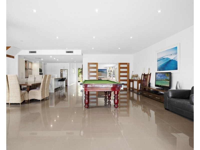 42 Bradshaw Drive, Currumbin Waters QLD 4223