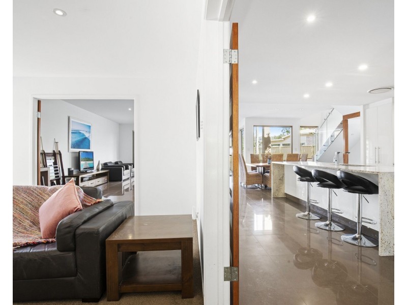 42 Bradshaw Drive, Currumbin Waters QLD 4223