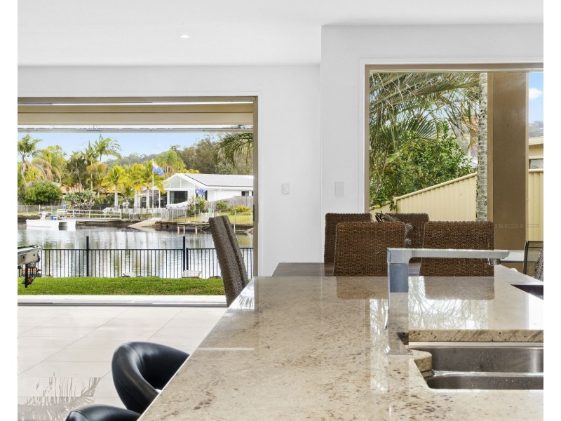 42 Bradshaw Drive, Currumbin Waters QLD 4223