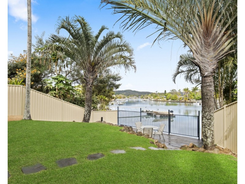 42 Bradshaw Drive, Currumbin Waters QLD 4223