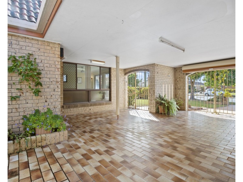 119 Mallawa Drive, Palm Beach QLD 4221