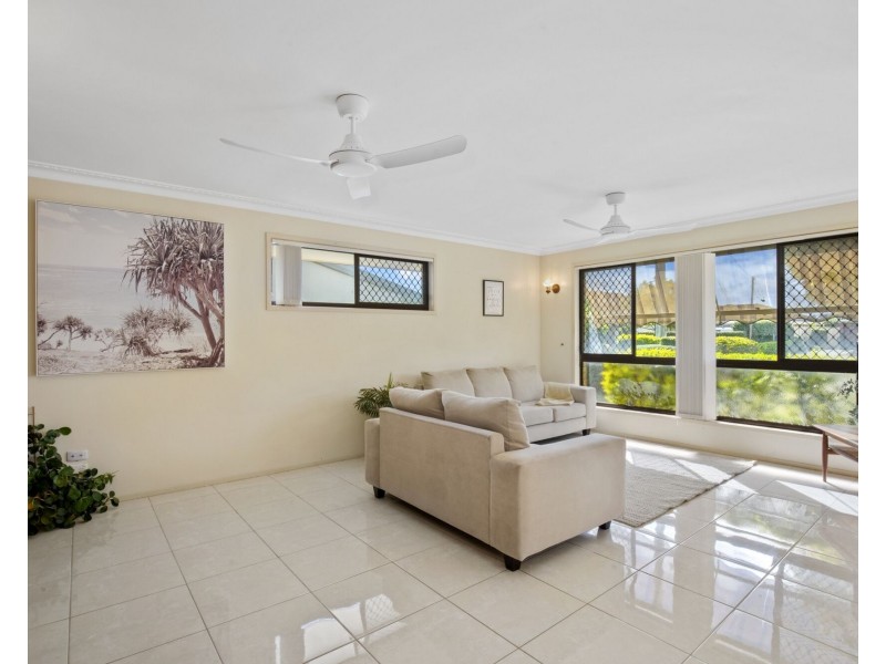 119 Mallawa Drive, Palm Beach QLD 4221