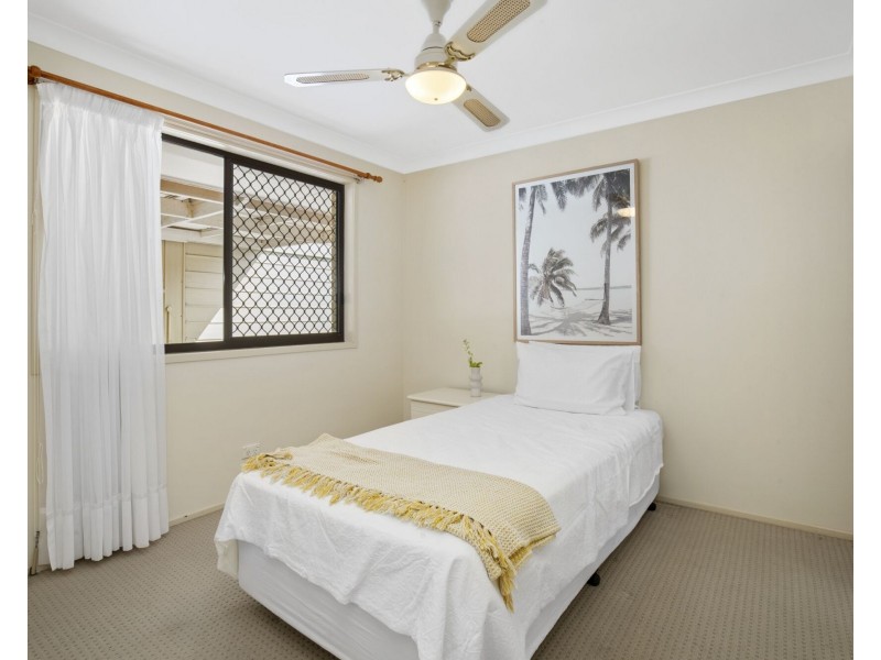 119 Mallawa Drive, Palm Beach QLD 4221