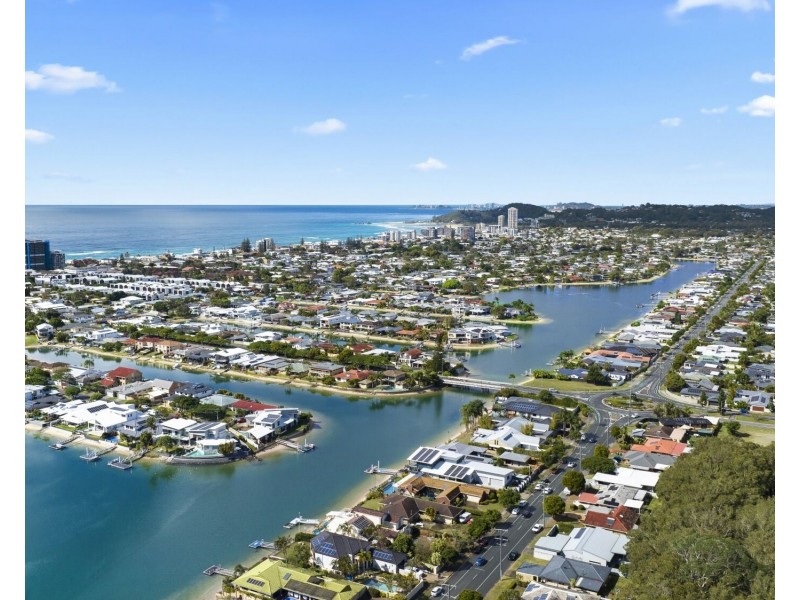 119 Mallawa Drive, Palm Beach QLD 4221