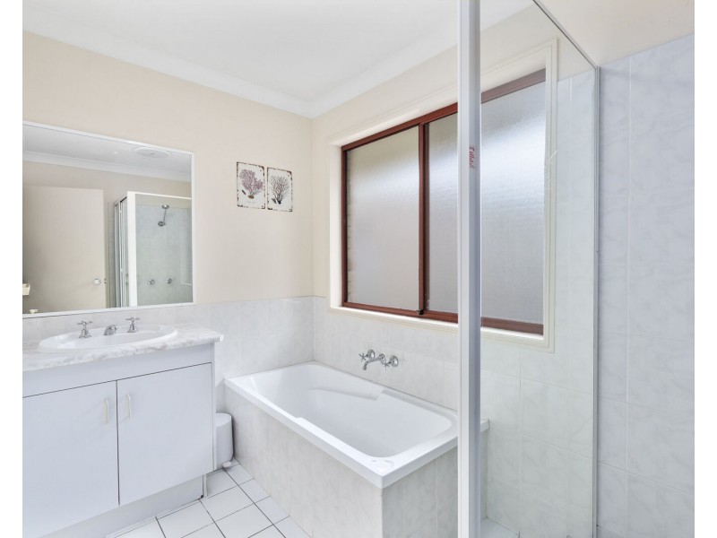 5/8 Ottelia Drive, Elanora QLD 4221