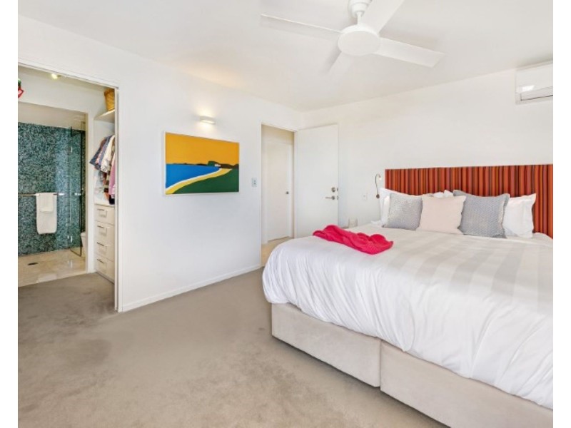 1/2 Lavarack Road, Mermaid Beach QLD 4218
