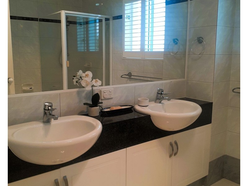 3/10 Pacific Parade, Bilinga QLD 4225