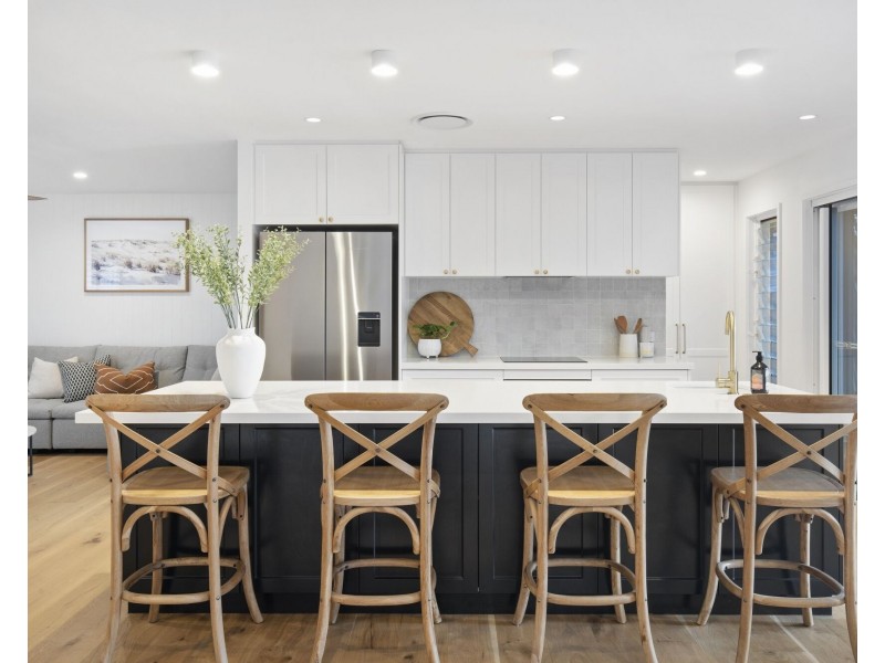 20 Kentia Court, Elanora QLD 4221