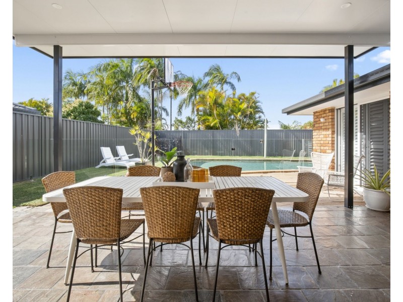 20 Kentia Court, Elanora QLD 4221