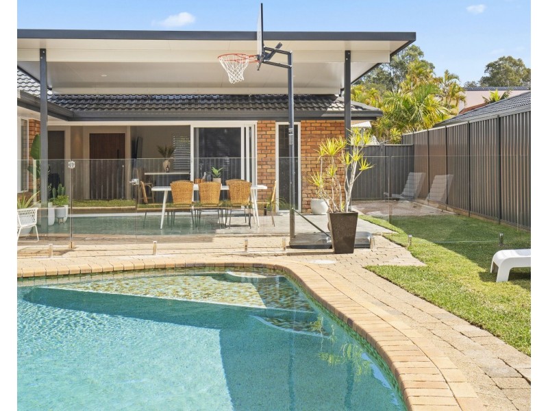 20 Kentia Court, Elanora QLD 4221