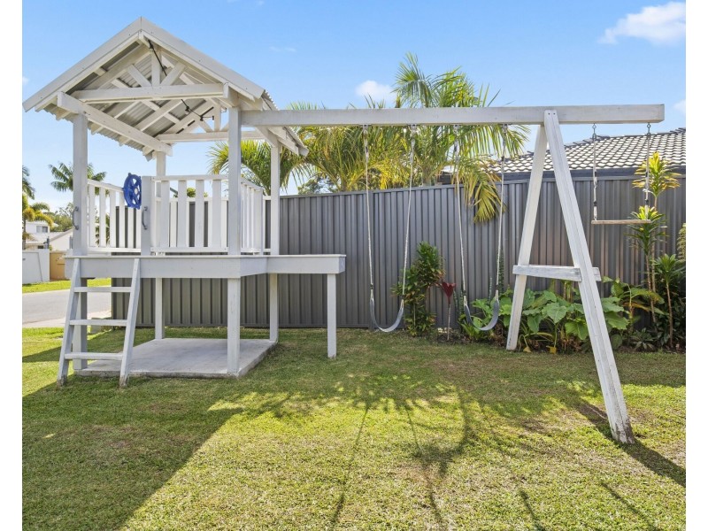 20 Kentia Court, Elanora QLD 4221