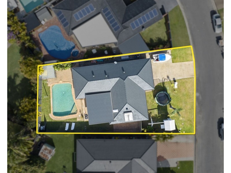 20 Kentia Court, Elanora QLD 4221
