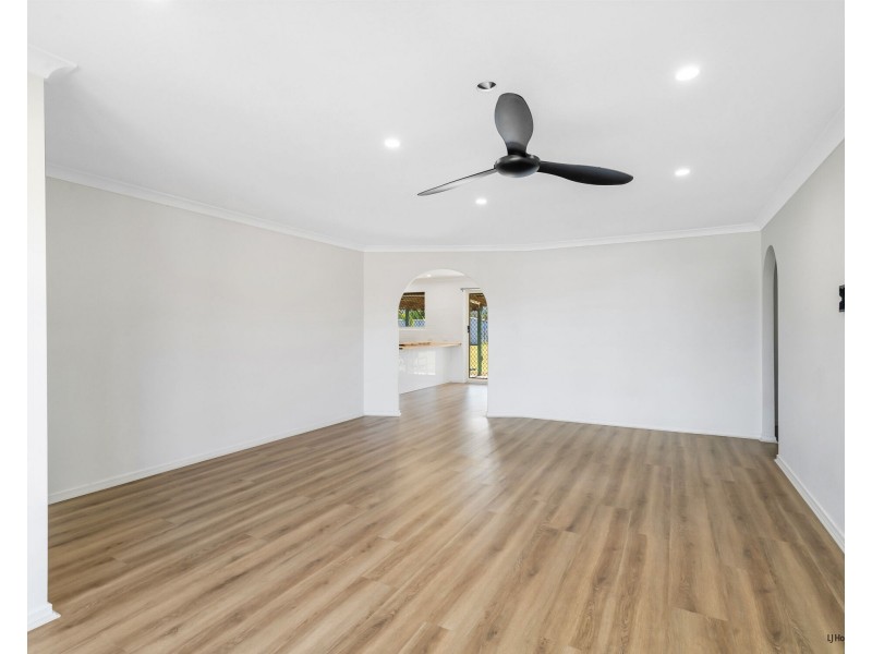 14 Almond Court, Elanora QLD 4221