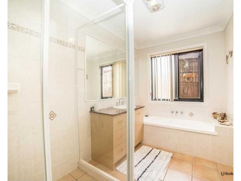 13 Humberside Close, Mudgeeraba QLD 4213
