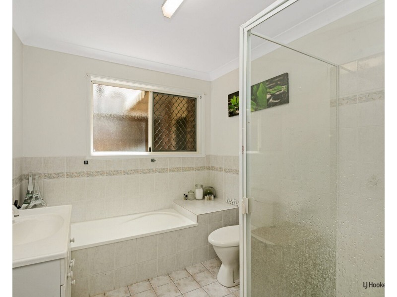 1/33 Tallebudgera Drive, Palm Beach QLD 4221