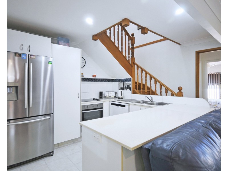 1/34 Darnel Street, Elanora QLD 4221