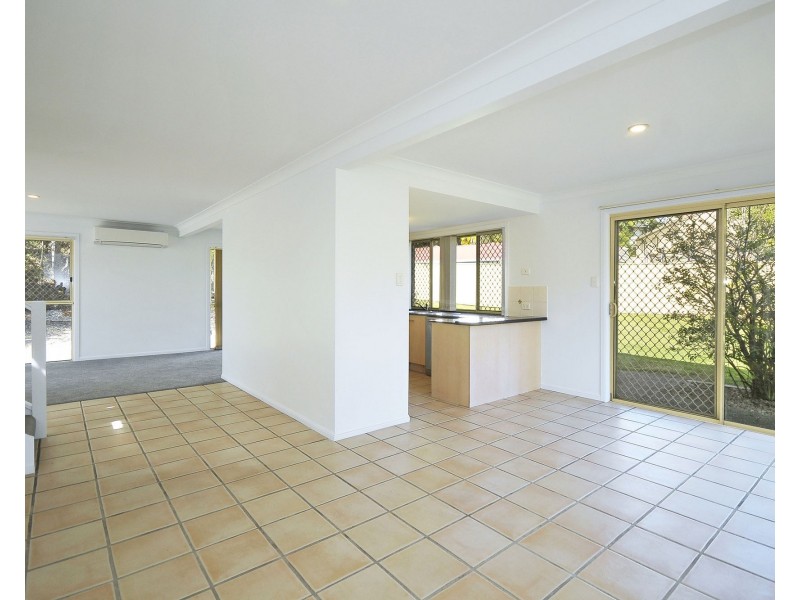 85 Angelica Drive, Elanora QLD 4221