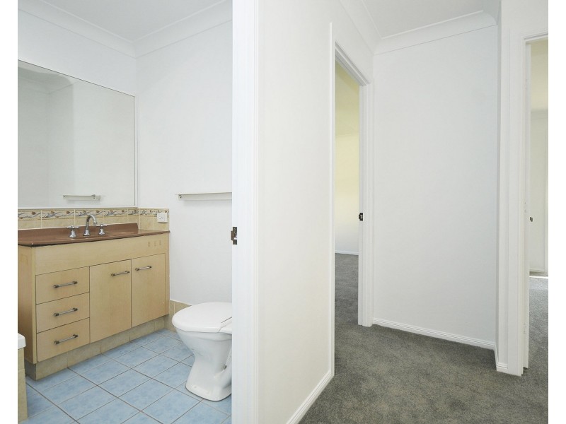 85 Angelica Drive, Elanora QLD 4221