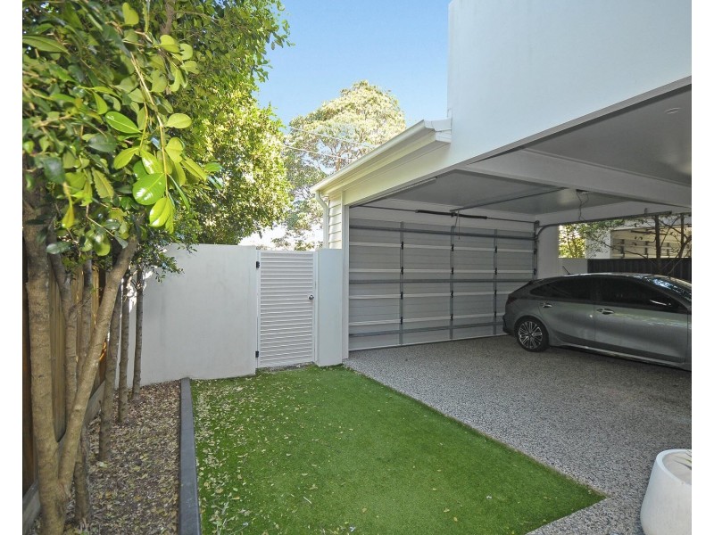 2/381 Cypress Terrace North, Palm Beach QLD 4221