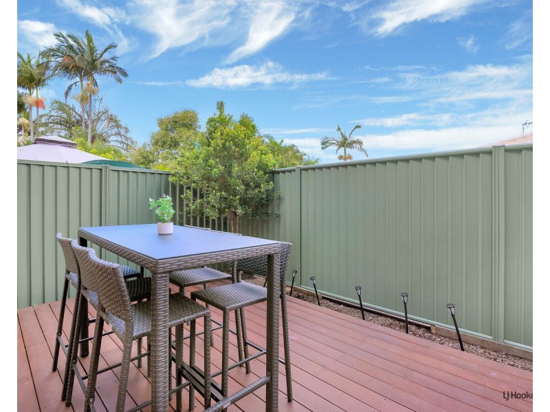 2/1 Pontoon Place, Varsity Lakes QLD 4227