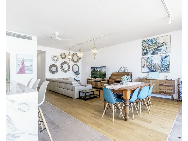 2/1331 Gold Coast Highway, Palm Beach QLD 4221