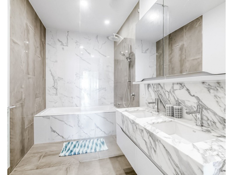 2/1331 Gold Coast Highway, Palm Beach QLD 4221