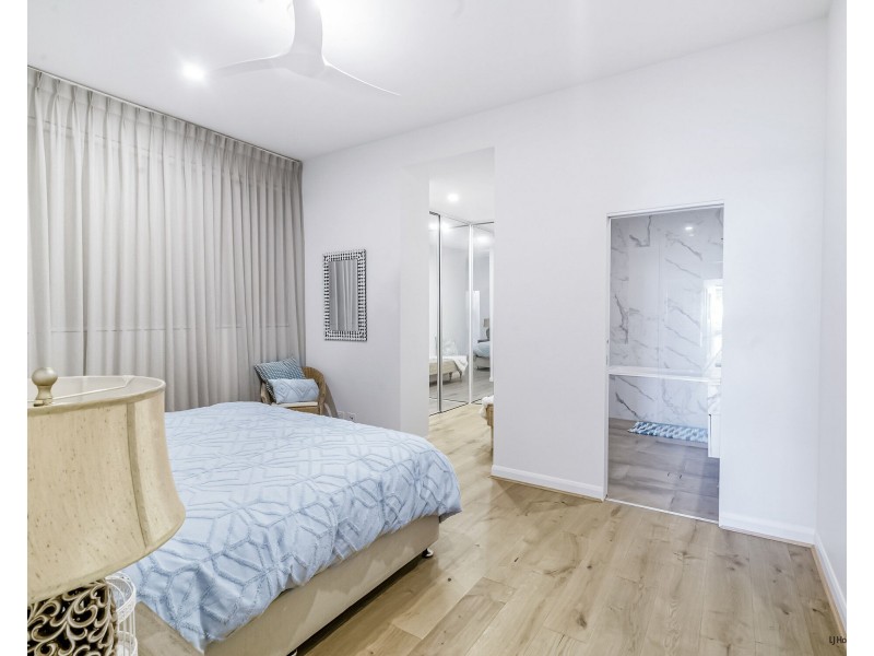 2/1331 Gold Coast Highway, Palm Beach QLD 4221