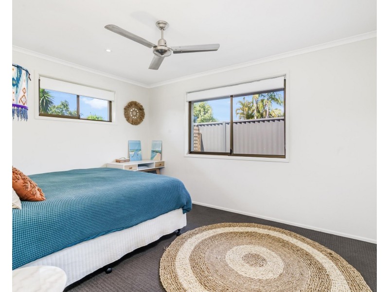 11 Kurrajong Court, Palm Beach QLD 4221