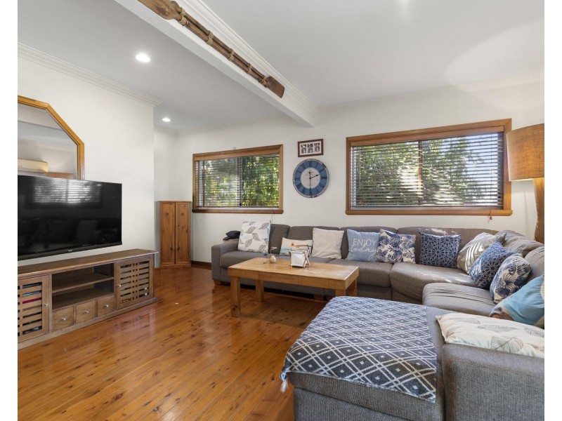 70 Hoffschildt Drive, Currumbin Waters QLD 4223