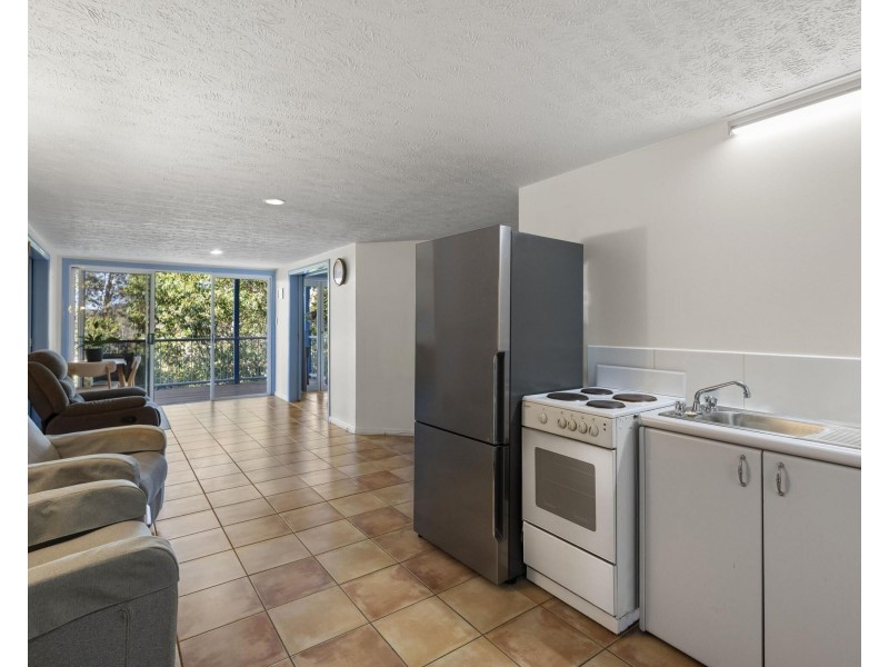 70 Hoffschildt Drive, Currumbin Waters QLD 4223