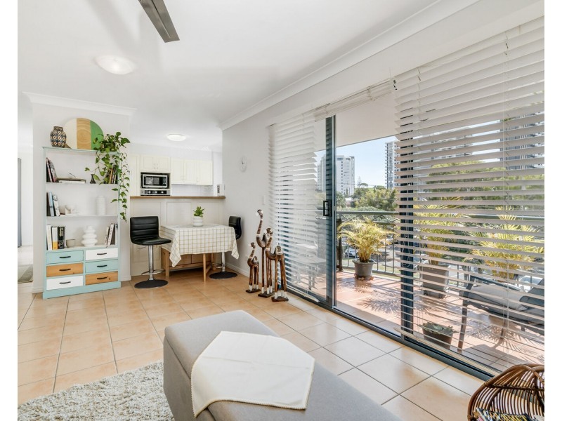 9/16 Dutton Street, Coolangatta QLD 4225