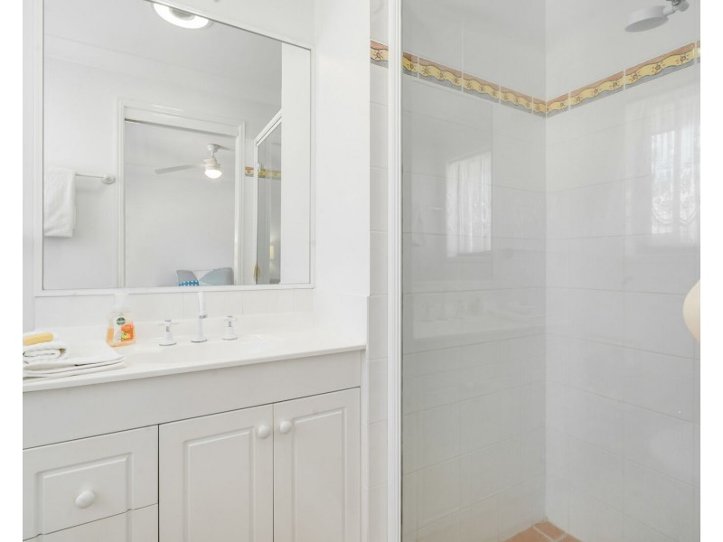 9/16 Dutton Street, Coolangatta QLD 4225