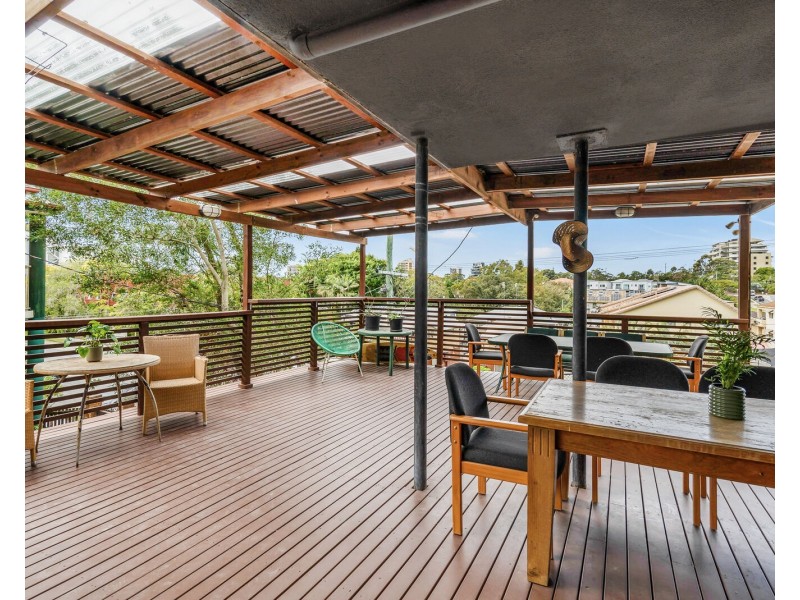 47 Stapylton Street, Coolangatta QLD 4225