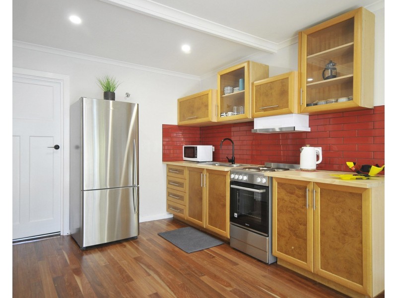 2/5 Proud Street, Labrador QLD 4215