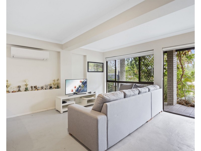 11 Dinjirra Court, Tugun QLD 4224