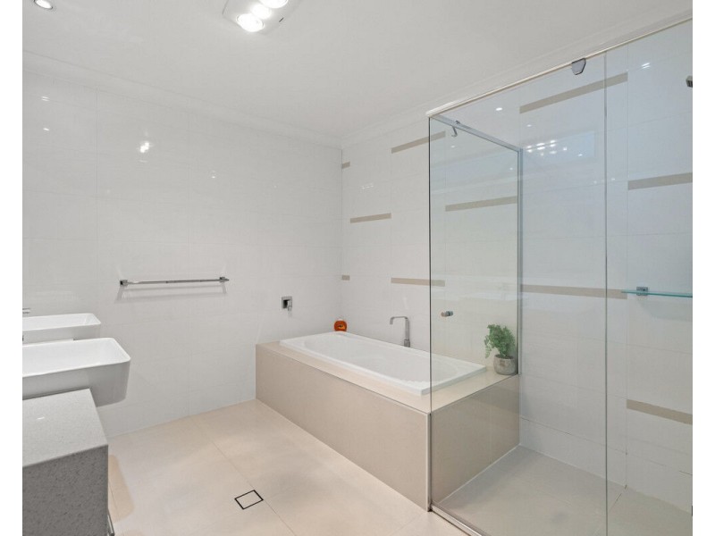 1/35 Sunshine Parade, Miami QLD 4220