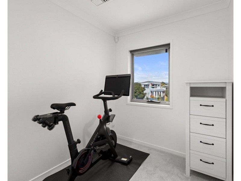 1/35 Sunshine Parade, Miami QLD 4220