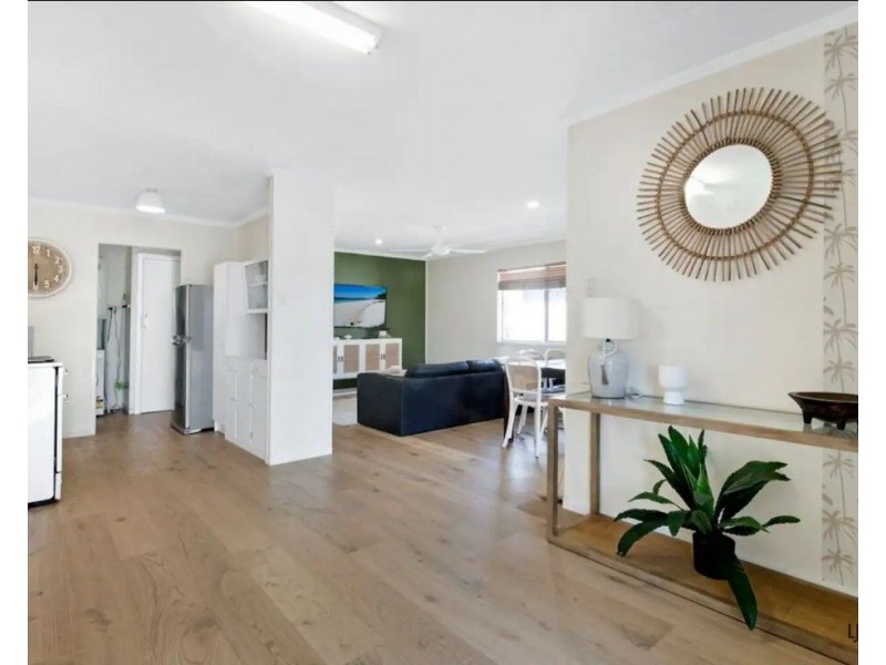 111 Tahiti Avenue, Palm Beach QLD 4221