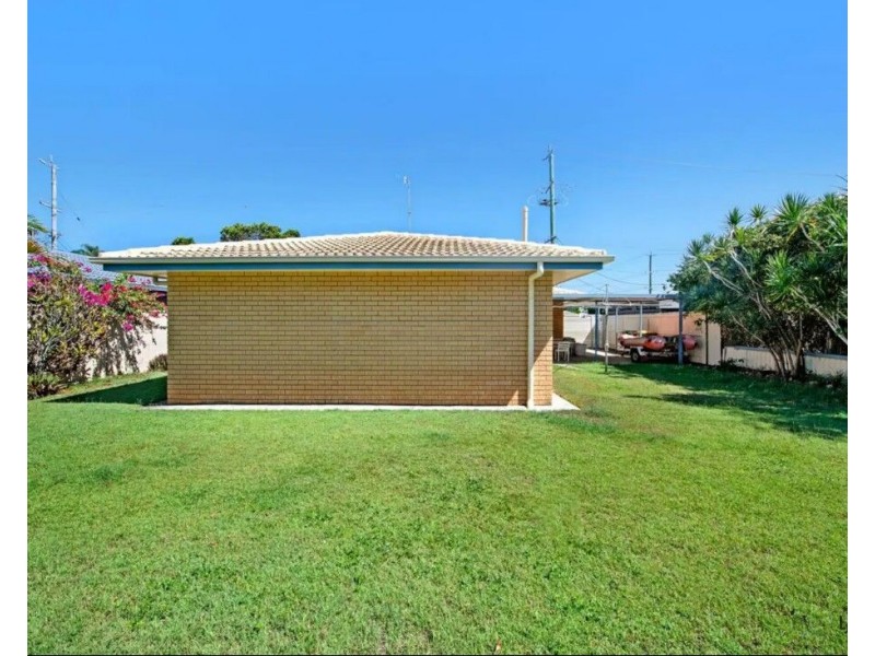 111 Tahiti Avenue, Palm Beach QLD 4221